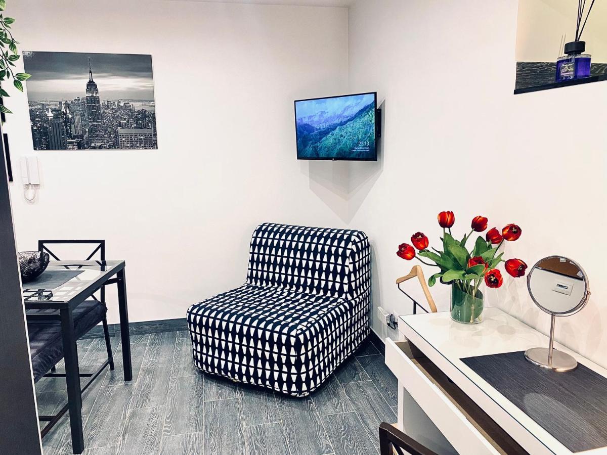 Residenza Toraldo Apartment Roma Ngoại thất bức ảnh